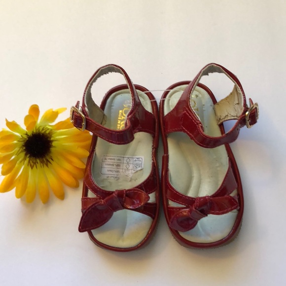 Toke Sandals - Picture 2 of 4